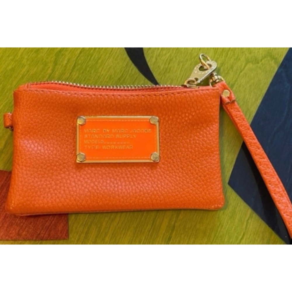 Marc by Marc Jacobs Bright Neon Orange Pebble Leather Small Monogramed Wallet - Picture 10 of 16